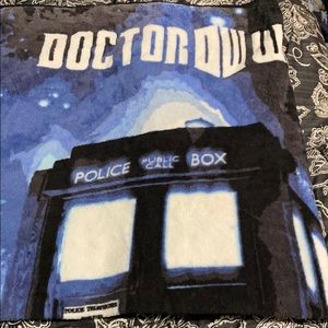 50” x 60” Doctor who blanket!